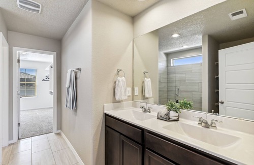 Rio Rancho Casa | 2-Story Brand New Home in Rio Rancho!