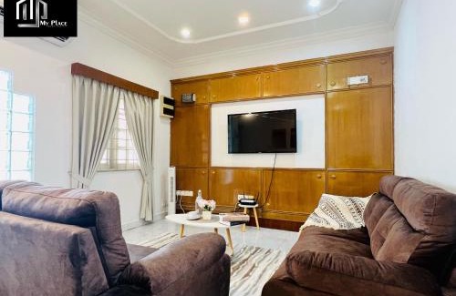 Taman Kota Laksamana Casa | 2-Stry 4BR Beside Jonker Street Taman Kota Laksamana 11 by Myplace