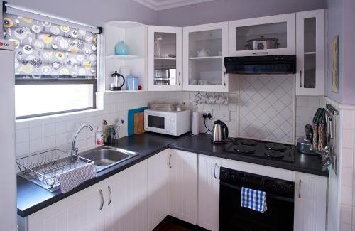 Clarens Apartamento | 2 The Mews - easy walk to town and the CVC