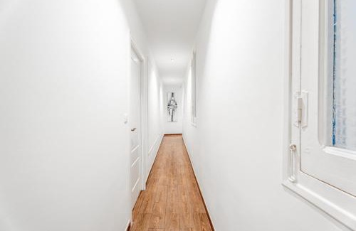 Milla de Oro Apartamento | 2 Ubicación Inmejorable, 5 min del Parque El Retiro, Puerta de Alcala, Goya, Serrano, Velazquez, & WiZink Center