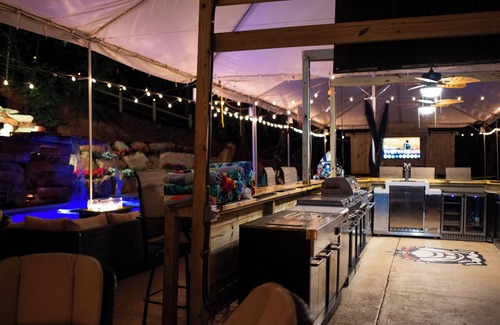 Hiawassee Casa | 2 Unique Houses-Sleeps 45 Guests-Perfect for Special Events