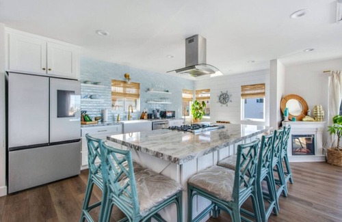 El Porto Casa | 2 Units - 2 Blocks2Beach - Ocean Views - PoolTable