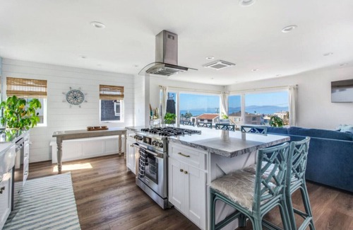 El Porto Casa | 2 Units - 2 Blocks2Beach - Ocean Views - PoolTable