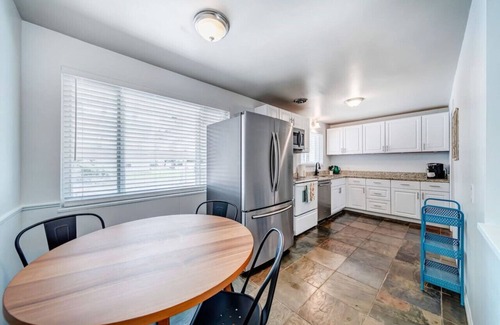 Millcreek Casa | 2 Units Up / Down Duplex / Fire-Pit Grill /Wi-Fi