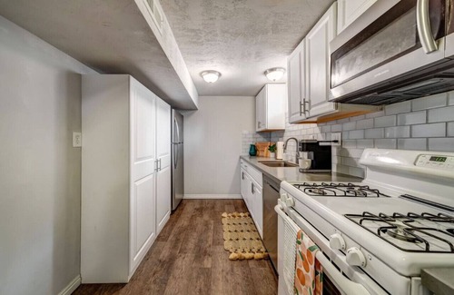 Millcreek Casa | 2 Units Up / Down Duplex / Fire-Pit Grill /Wi-Fi