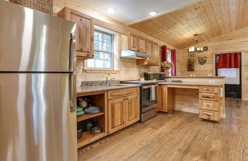 Big Cove Tannery Cabina | 2 WATERFRONT CABINS 2 HOT TUBS 2 FIRE RINGS BEACH FISH HIKE KAYAKS TUBES GRILLS