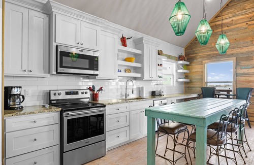 Flour Bluff Casa | 2 Waterfront Homes w/ Views, Pool, Boat Dock | Laguna Village Oasis by AvantStay