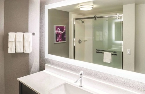 Woodlands Village Casa | 2 x 2 Non-smoking Double Beds at La Quinta Inn by Wyndham Flagstaff