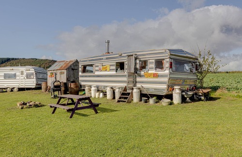 Scarborough Cabina | 2 x Double Bed Glamping Wagon at Dalby Forest