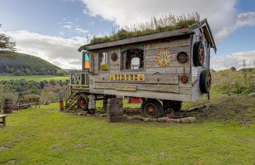 Scarborough Casa | 2 x Double Bed Glamping Wagon in Dalby Forest