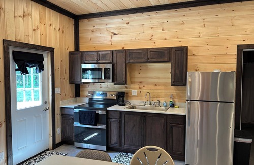 Emporia Casa | Cozy 2-bedroom building in nice Emporia with WiFi, AC