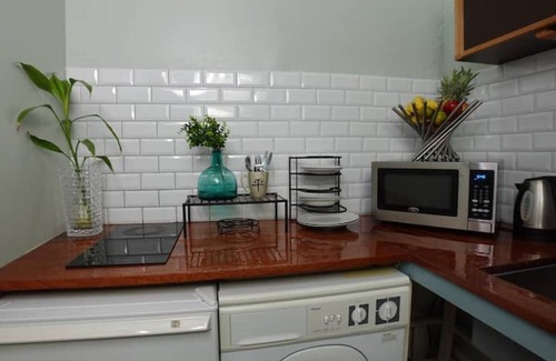 Port of Spain Apartamento | -20% Cozy Colonial 1BR Apt Queens Park Savannah