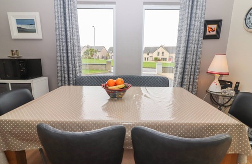Fenit Cabaña | 20 LIGHTHOUSE VILLAGE, family friendly in Fenit, County Kerry