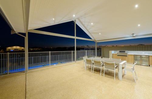Exmouth Casa | 20 Madaffari Drive