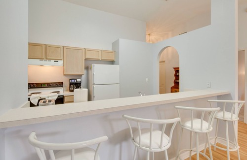 Minneola Condominio | 20 Mi to Disney: Condo w/ Pool Access in Clermont!