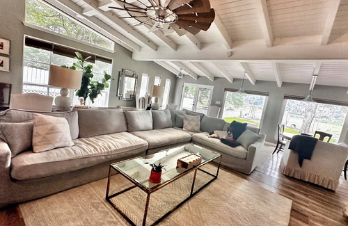 Seguin Casa | 20 minutes from New Braunfels on Lake McQueeney! Perfect for girls weekend!