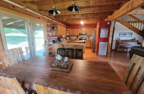 Dandridge Cabina | 20% Off Book By 8/31 Lake & Mountain View, Hot Tub