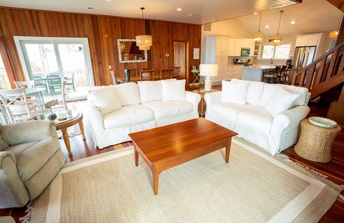 Plantation Casa | 20% OFF FALL! BAYFRONT - Old Florida Style Cottage w/ private dock!