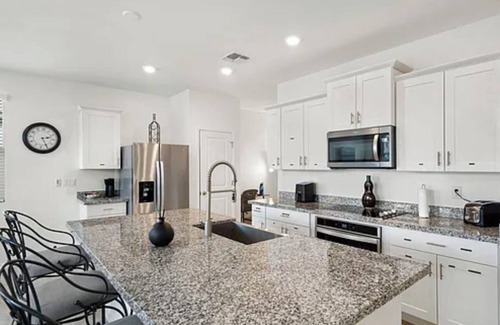 Sundance Casa | 20% OFF Fall & Winter Special In Beautiful AZ At This Newer Built Spacious Home