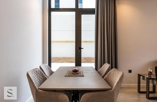 Al Satwa Apartamento | 20% OFF! Luxury 2 BDR Apt, Centrally Located, Huge Terrace