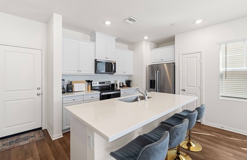 Chino Casa | 20% OFF Monthly New Designer Home w EV Charging
