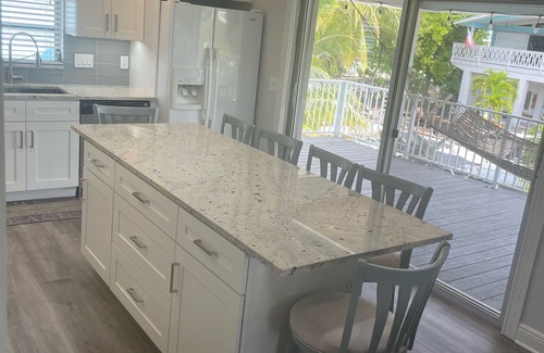 Cutthroat Harbor Estates Casa | 20% off November/December 2025 Boater's paradise! Ice machine, bait freezer