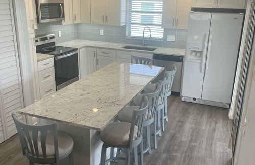 Cutthroat Harbor Estates Casa | 20% off November/December 2025 Boater's paradise! Ice machine, bait freezer