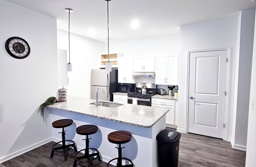 Orange Park Apartamento | 20% Off The Jax Luxe Pad