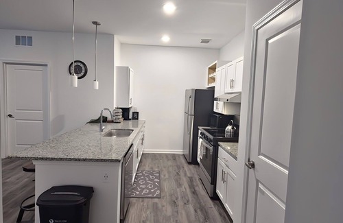 Orange Park Apartamento | 20% Off The Jax Luxe Pad