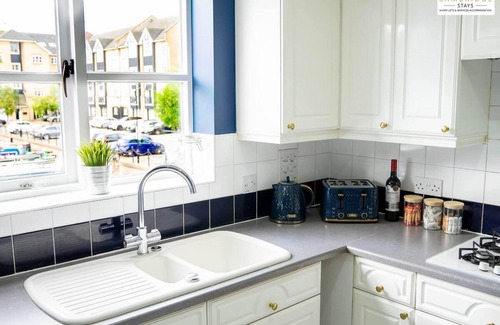 Hemel Hempstead Apartamento | 20 off Weekly Stays 5 Marina View Apt