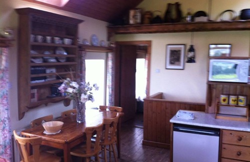 Swinford Casa | 200 Year Old Stone Built Cottage