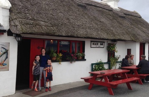 Swinford Casa | 200 Year Old Stone Built Cottage