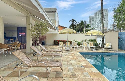 Enseada Villa | 200m from the Beach 9 Qts AC Pool Grill