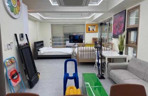 Seongsu Apartamento | 201, Atelier Seongsu Riverside Loft Cherry Blossom Road Han River airport bus