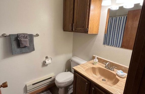 Tomah Apartamento | 201-E E Veterans Street by Patriot Properties