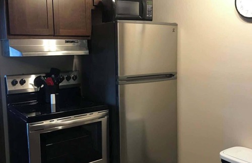 Tomah Apartamento | 201 E Veterans St Apt F by Patriot Properties