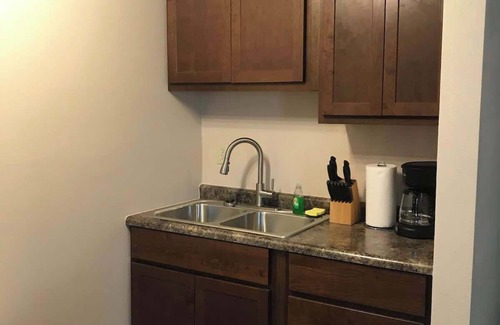 Tomah Apartamento | 201 E Veterans St Apt F by Patriot Properties