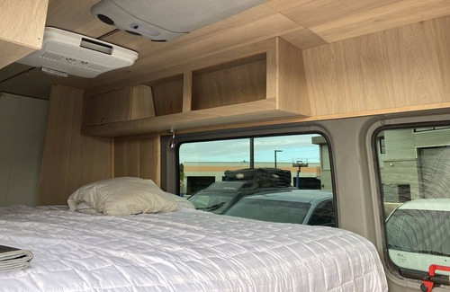 Kahului Casa | 2012 Mercedes-Benz Sprinter custom build-California cama queen Ducha e inodoro