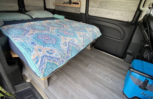 Kahului Casa | 2018 Custom -Mercedes Metris Campervan- WAI