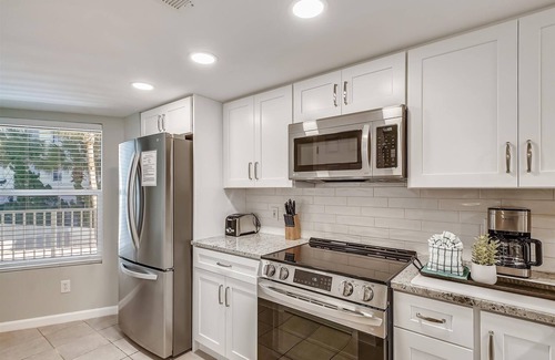 Fort Walton Beach Condominio | 201AB Seacrest is a Gulf Front 3 BR by RedAwning