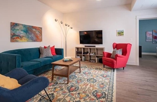 Wolfville Casa | 202 - Wolfville Main Street 2-Bed Suite with Patio