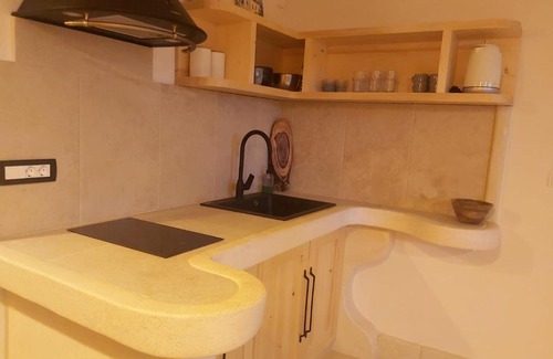 Preko Apartamento | 2022 RENOVATED apartment on the beach