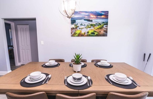 Jupiter Casa | 2023 Built! FineArt, Putt-Putt, Hammock, Backyard, Pet and Kid friendly