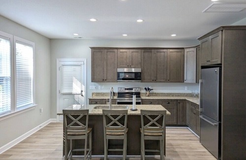 Elizabeth City Casa | 2024 Modern Farmhouse- Cozy Vibes, Rural Charm