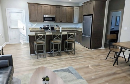 Elizabeth City Casa | 2024 Modern Farmhouse- Cozy Vibes, Rural Charm