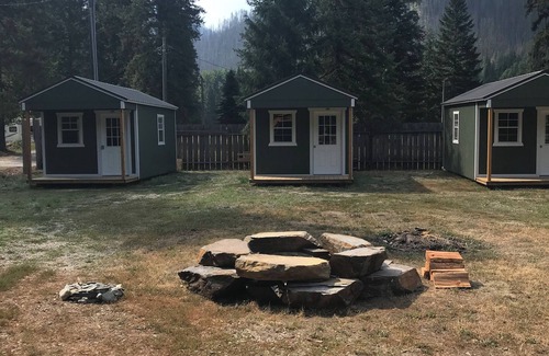 Kellogg Alquiler De RV | 2025 CDA River Private Campground Spots Available...!
