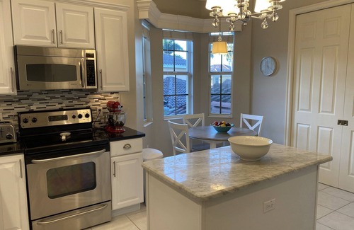 Miromar Lakes Condominio | 2025 Luxury 4BR Getaway at Miromar Lakes – Steps to Beaches, Pools & Pickleball!