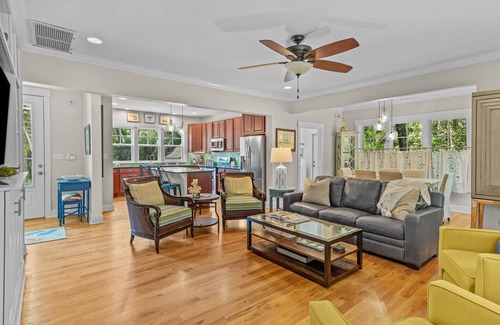 Bald Head Island Casa | BHI EN SU MEJOR - Nuevo en el mercado de alquiler - ¡perfecto para sus vacaciones familiares!