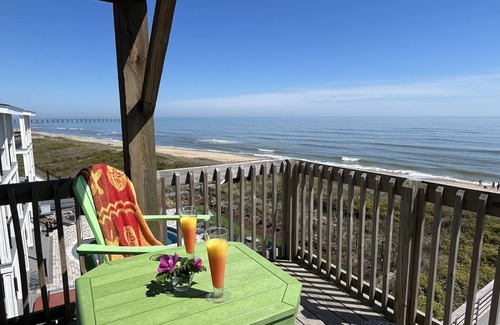 Duck Condominio | 2025: Truly Oceanfront. The Penthouse in Duck, has Amazing Ocean Views!