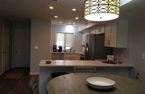 Cedar Condominio | 2019 ¡Le damos la bienvenida a nuestra casa de pueblo actualizada de Sugar Loaf!
